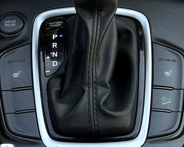 Черный Хендай Kona, объемом двигателя 2 л и пробегом 115 тыс. км за 14300 $, фото 8 на Automoto.ua