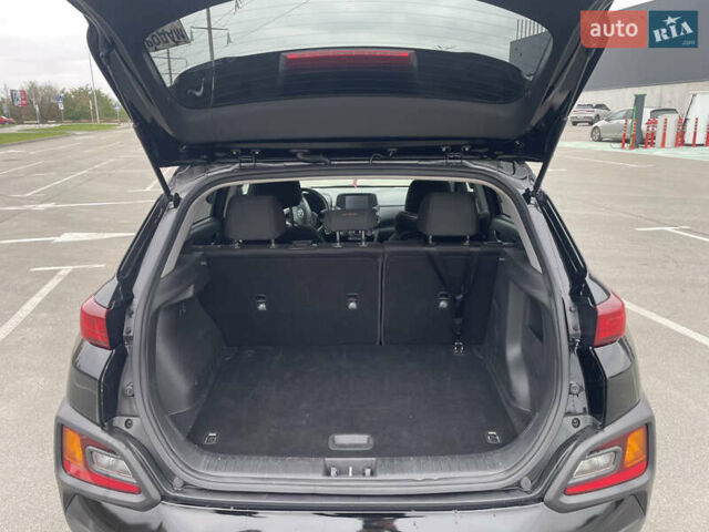 Хендай Kona 2018 в Буче на Automoto.ua Черный Хендай Kona, объемом двигателя 2 л и пробегом 150 тыс. км за 15000 $, фото 6 на Automoto.ua