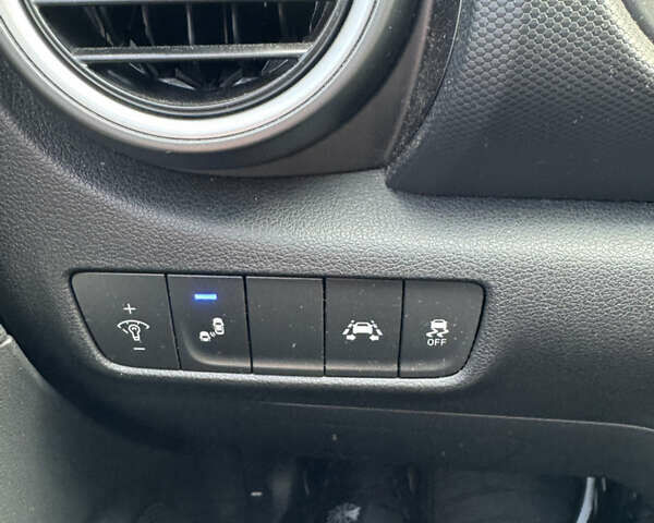 Хендай Kona 2018 в Броварах на Automoto.ua Черный Хендай Kona, объемом двигателя 2 л и пробегом 72 тыс. км за 17800 $, фото 11 на Automoto.ua