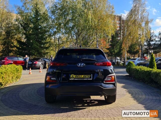 Черный Хендай Kona, объемом двигателя 2 л и пробегом 80 тыс. км за 17999 $, фото 3 на Automoto.ua