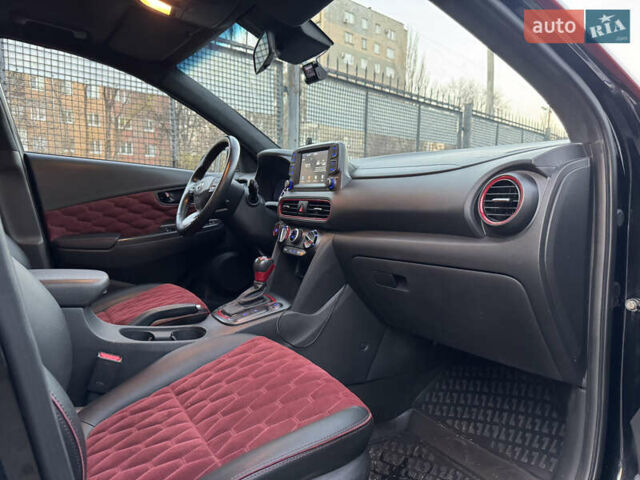 Черный Хендай Kona, объемом двигателя 2 л и пробегом 80 тыс. км за 11200 $, фото 9 на Automoto.ua