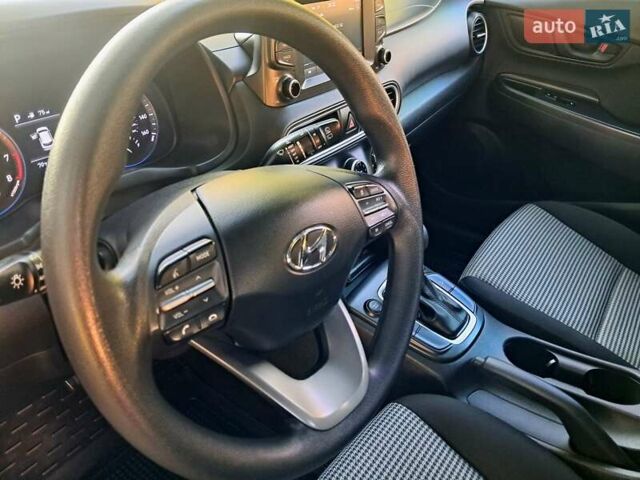 Черный Хендай Kona, объемом двигателя 2 л и пробегом 171 тыс. км за 15200 $, фото 15 на Automoto.ua
