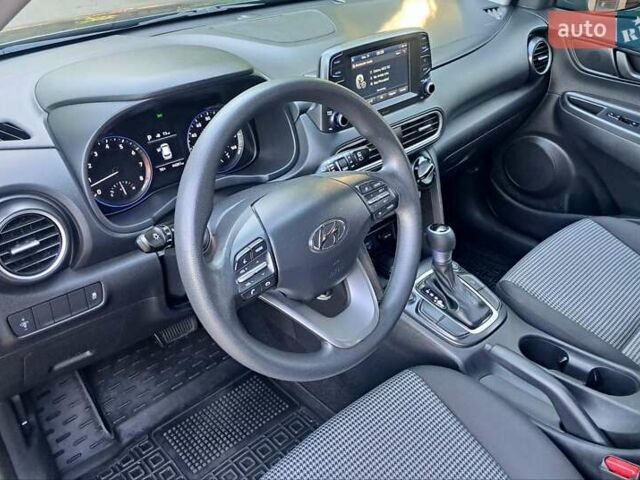 Черный Хендай Kona, объемом двигателя 2 л и пробегом 171 тыс. км за 15200 $, фото 14 на Automoto.ua