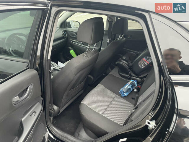 Хендай Kona 2018 в Буче на Automoto.ua Черный Хендай Kona, объемом двигателя 2 л и пробегом 150 тыс. км за 15000 $, фото 5 на Automoto.ua