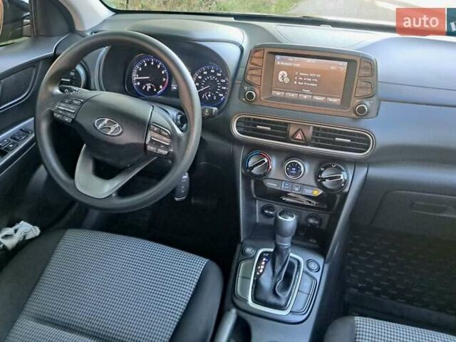 Черный Хендай Kona, объемом двигателя 2 л и пробегом 171 тыс. км за 15200 $, фото 17 на Automoto.ua
