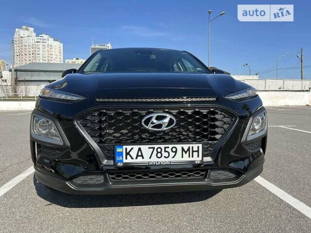 Чорний Хендай Kona, об'ємом двигуна 2 л та пробігом 77 тис. км за 16900 $, фото 2 на Automoto.ua