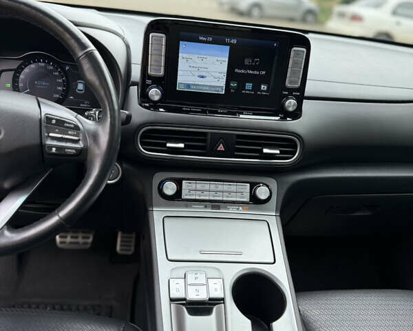 Черный Хендай Kona, объемом двигателя 0 л и пробегом 47 тыс. км за 21000 $, фото 15 на Automoto.ua