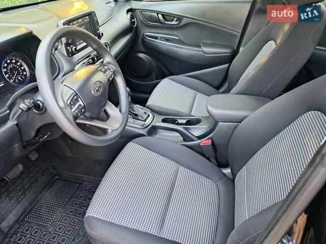Черный Хендай Kona, объемом двигателя 2 л и пробегом 171 тыс. км за 15200 $, фото 9 на Automoto.ua