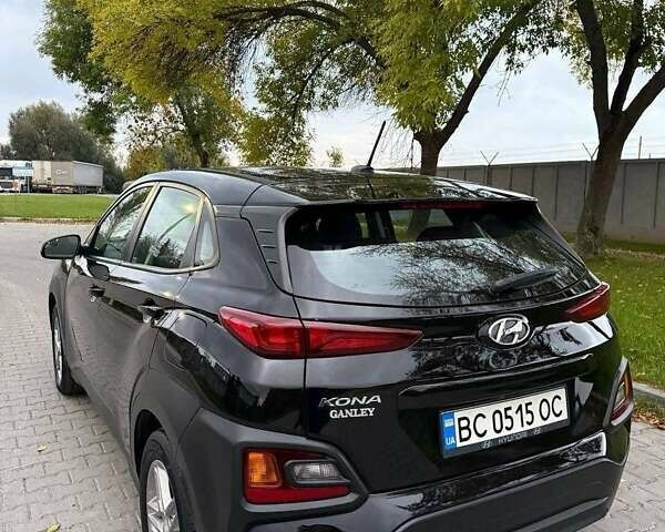 Черный Хендай Kona, объемом двигателя 2 л и пробегом 68 тыс. км за 15000 $, фото 5 на Automoto.ua