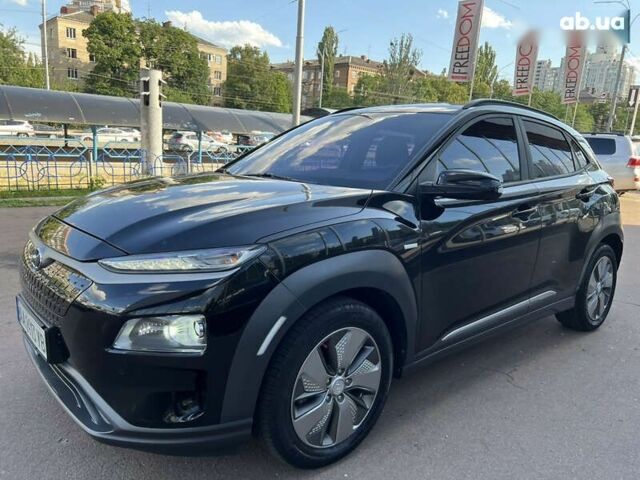 Чорний Хендай Kona, об'ємом двигуна 0 л та пробігом 40 тис. км за 17900 $, фото 10 на Automoto.ua