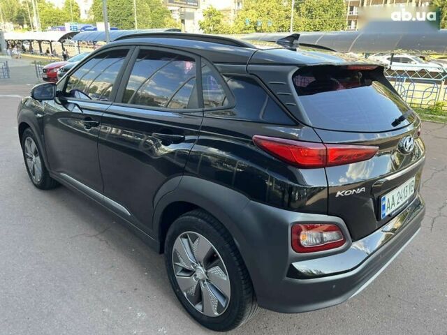Чорний Хендай Kona, об'ємом двигуна 0 л та пробігом 40 тис. км за 17900 $, фото 9 на Automoto.ua