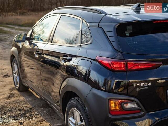 Черный Хендай Kona, объемом двигателя 1.59 л и пробегом 94 тыс. км за 16500 $, фото 6 на Automoto.ua
