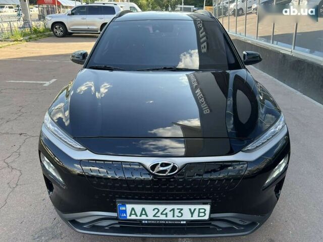 Чорний Хендай Kona, об'ємом двигуна 0 л та пробігом 40 тис. км за 17900 $, фото 12 на Automoto.ua