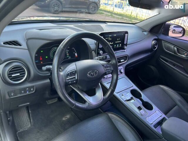 Чорний Хендай Kona, об'ємом двигуна 0 л та пробігом 40 тис. км за 17900 $, фото 16 на Automoto.ua