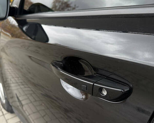 Черный Хендай Kona, объемом двигателя 2 л и пробегом 121 тыс. км за 13699 $, фото 30 на Automoto.ua