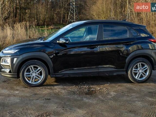 Черный Хендай Kona, объемом двигателя 1.59 л и пробегом 94 тыс. км за 16500 $, фото 3 на Automoto.ua