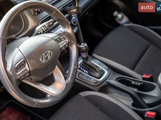 Черный Хендай Kona, объемом двигателя 1.59 л и пробегом 94 тыс. км за 16500 $, фото 17 на Automoto.ua