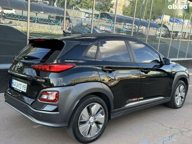 Чорний Хендай Kona, об'ємом двигуна 0 л та пробігом 40 тис. км за 17900 $, фото 2 на Automoto.ua