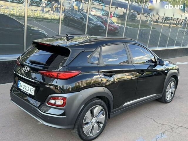 Чорний Хендай Kona, об'ємом двигуна 0 л та пробігом 40 тис. км за 17900 $, фото 3 на Automoto.ua