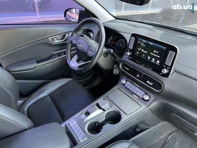 Чорний Хендай Kona, об'ємом двигуна 0 л та пробігом 40 тис. км за 17900 $, фото 29 на Automoto.ua