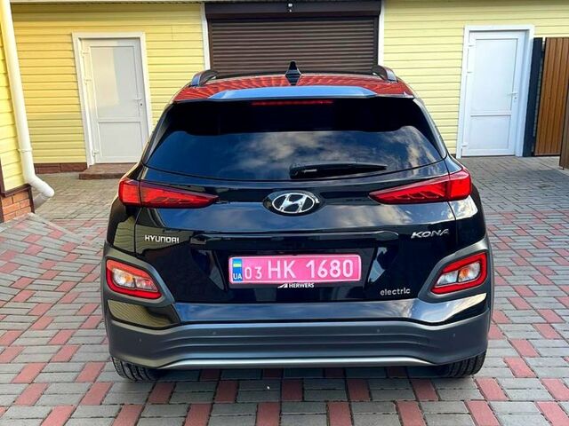 Черный Хендай Kona, объемом двигателя 0.2 л и пробегом 57 тыс. км за 18700 $, фото 3 на Automoto.ua