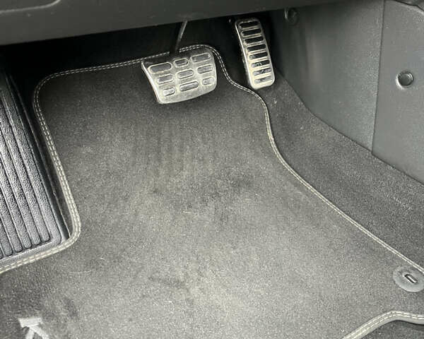 Чорний Хендай Kona, об'ємом двигуна 0 л та пробігом 41 тис. км за 17500 $, фото 19 на Automoto.ua