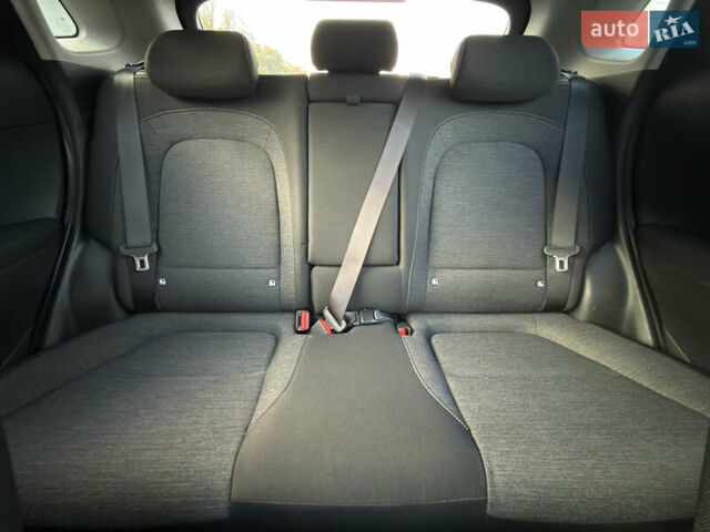 Черный Хендай Kona, объемом двигателя 0 л и пробегом 137 тыс. км за 16800 $, фото 15 на Automoto.ua