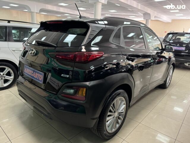 Черный Хендай Kona, объемом двигателя 2 л и пробегом 60 тыс. км за 15000 $, фото 2 на Automoto.ua