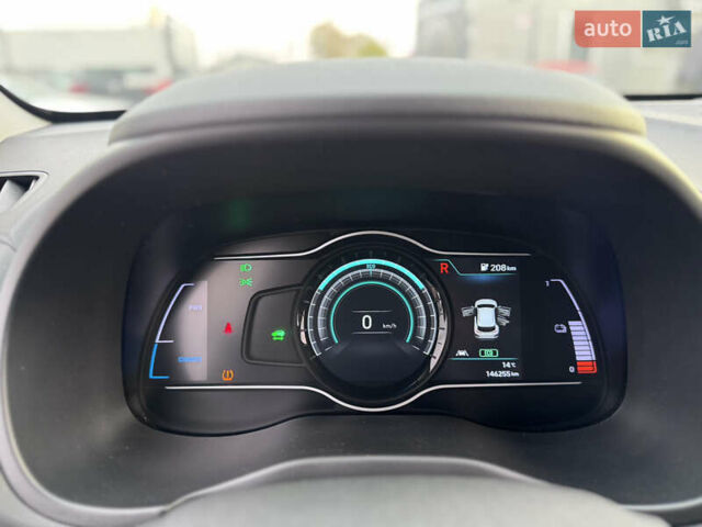 Черный Хендай Kona, объемом двигателя 0 л и пробегом 140 тыс. км за 17900 $, фото 44 на Automoto.ua