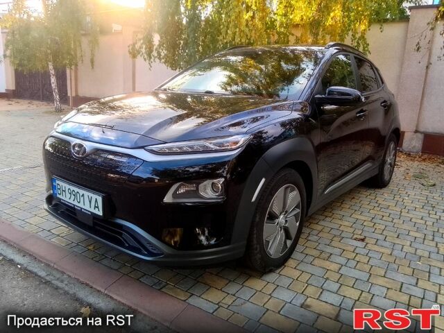 Чорний Хендай Kona, об'ємом двигуна 0 л та пробігом 60 тис. км за 22000 $, фото 3 на Automoto.ua