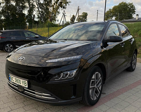 Черный Хендай Kona, объемом двигателя 0 л и пробегом 34 тыс. км за 19800 $, фото 6 на Automoto.ua