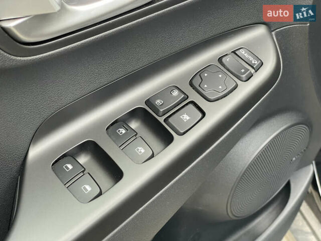 Черный Хендай Kona, объемом двигателя 0 л и пробегом 34 тыс. км за 19800 $, фото 36 на Automoto.ua