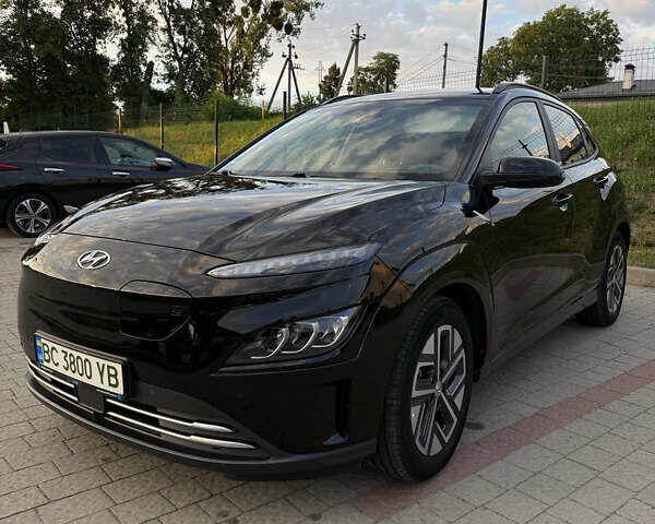 Черный Хендай Kona, объемом двигателя 0 л и пробегом 34 тыс. км за 19800 $, фото 7 на Automoto.ua