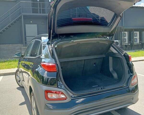 Чорний Хендай Kona, об'ємом двигуна 0 л та пробігом 127 тис. км за 16500 $, фото 12 на Automoto.ua