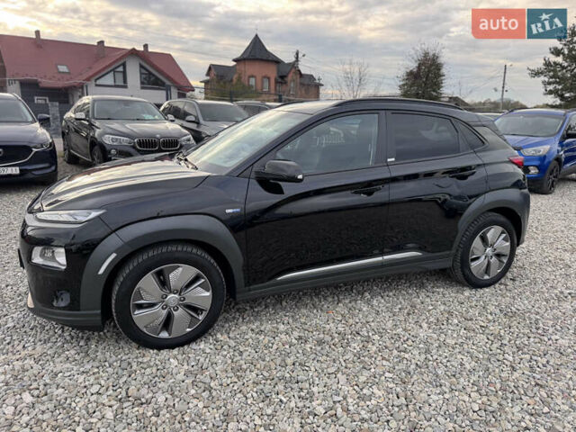 Черный Хендай Kona, объемом двигателя 0 л и пробегом 140 тыс. км за 17900 $, фото 3 на Automoto.ua