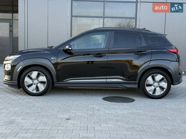 Черный Хендай Kona, объемом двигателя 0 л и пробегом 137 тыс. км за 16800 $, фото 5 на Automoto.ua