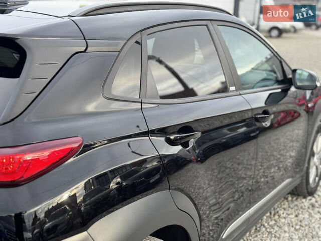 Черный Хендай Kona, объемом двигателя 0 л и пробегом 140 тыс. км за 17900 $, фото 14 на Automoto.ua