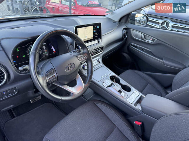 Черный Хендай Kona, объемом двигателя 0 л и пробегом 84 тыс. км за 17789 $, фото 36 на Automoto.ua