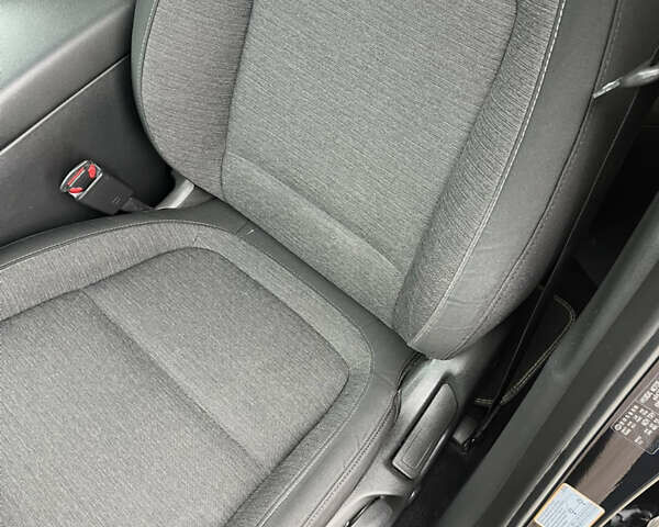 Чорний Хендай Kona, об'ємом двигуна 0 л та пробігом 41 тис. км за 17500 $, фото 17 на Automoto.ua