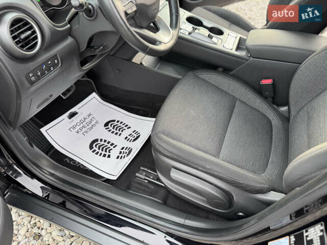 Черный Хендай Kona, объемом двигателя 0 л и пробегом 140 тыс. км за 17900 $, фото 38 на Automoto.ua