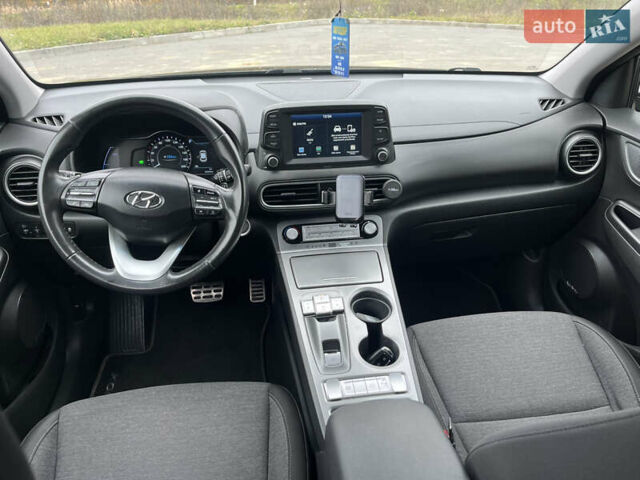 Чорний Хендай Kona, об'ємом двигуна 0 л та пробігом 41 тис. км за 17500 $, фото 15 на Automoto.ua
