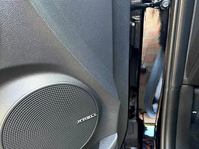 Черный Хендай Kona, объемом двигателя 0.2 л и пробегом 57 тыс. км за 18700 $, фото 4 на Automoto.ua