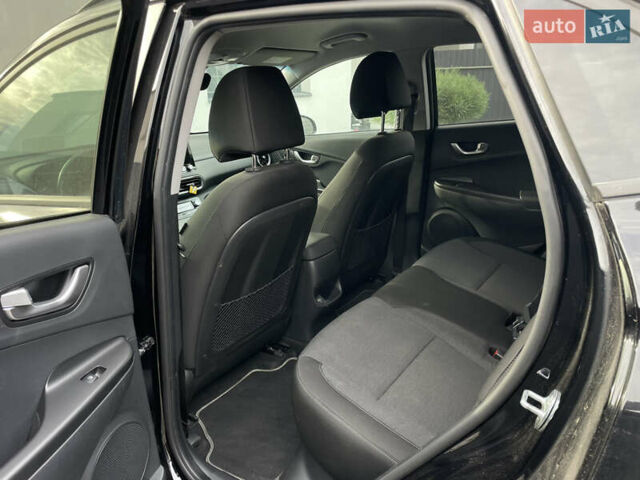 Черный Хендай Kona, объемом двигателя 0 л и пробегом 34 тыс. км за 19800 $, фото 45 на Automoto.ua