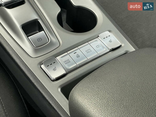 Черный Хендай Kona, объемом двигателя 0 л и пробегом 34 тыс. км за 19800 $, фото 52 на Automoto.ua