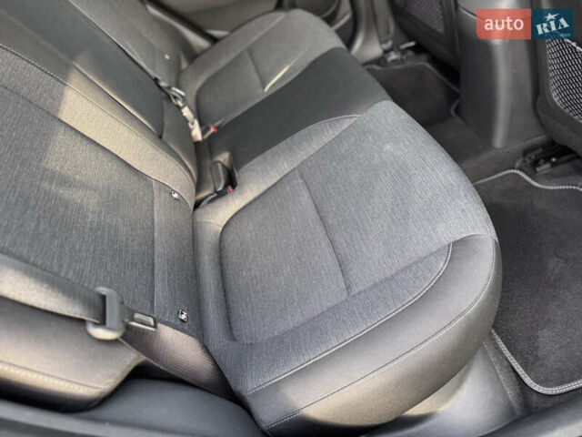 Черный Хендай Kona, объемом двигателя 0 л и пробегом 140 тыс. км за 17900 $, фото 53 на Automoto.ua