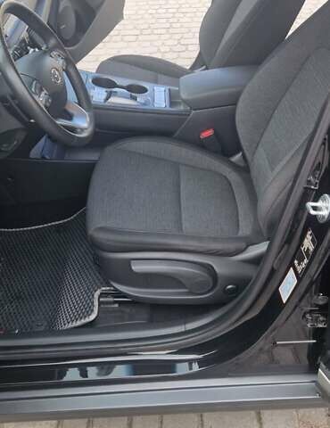 Черный Хендай Kona, объемом двигателя 0 л и пробегом 49 тыс. км за 17699 $, фото 7 на Automoto.ua