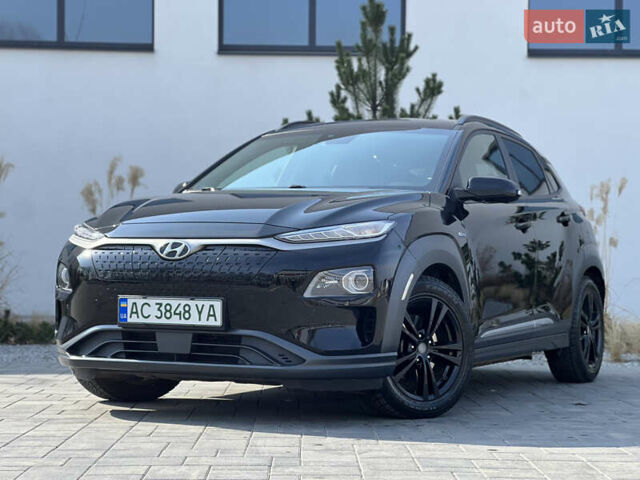 Чорний Хендай Kona, об'ємом двигуна 0 л та пробігом 100 тис. км за 16999 $, фото 9 на Automoto.ua