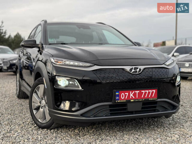 Черный Хендай Kona, объемом двигателя 0 л и пробегом 140 тыс. км за 17900 $, фото 33 на Automoto.ua