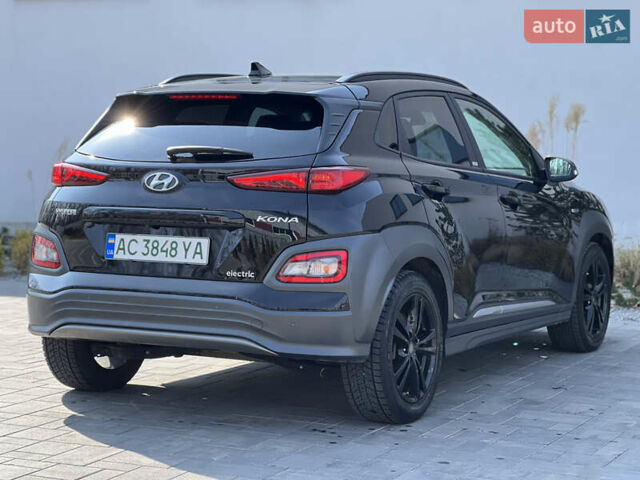 Чорний Хендай Kona, об'ємом двигуна 0 л та пробігом 100 тис. км за 16999 $, фото 15 на Automoto.ua