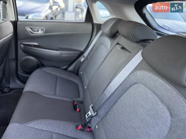 Черный Хендай Kona, объемом двигателя 0 л и пробегом 84 тыс. км за 17789 $, фото 39 на Automoto.ua